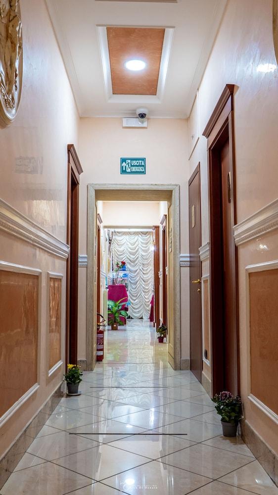 Hotel Suite Caesar Rome Exterior photo