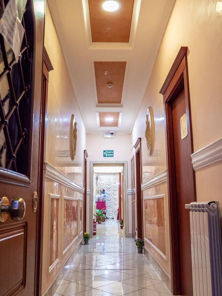 Hotel Suite Caesar Rome Exterior photo